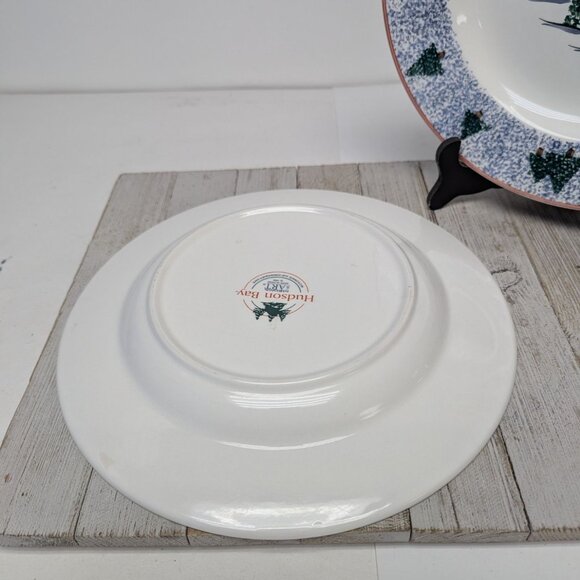 Hudson Bay 1999 Dinner Plates Set 2 Vintage Sponge Paint Christmas Trees Cabin - Picture 5 of 7